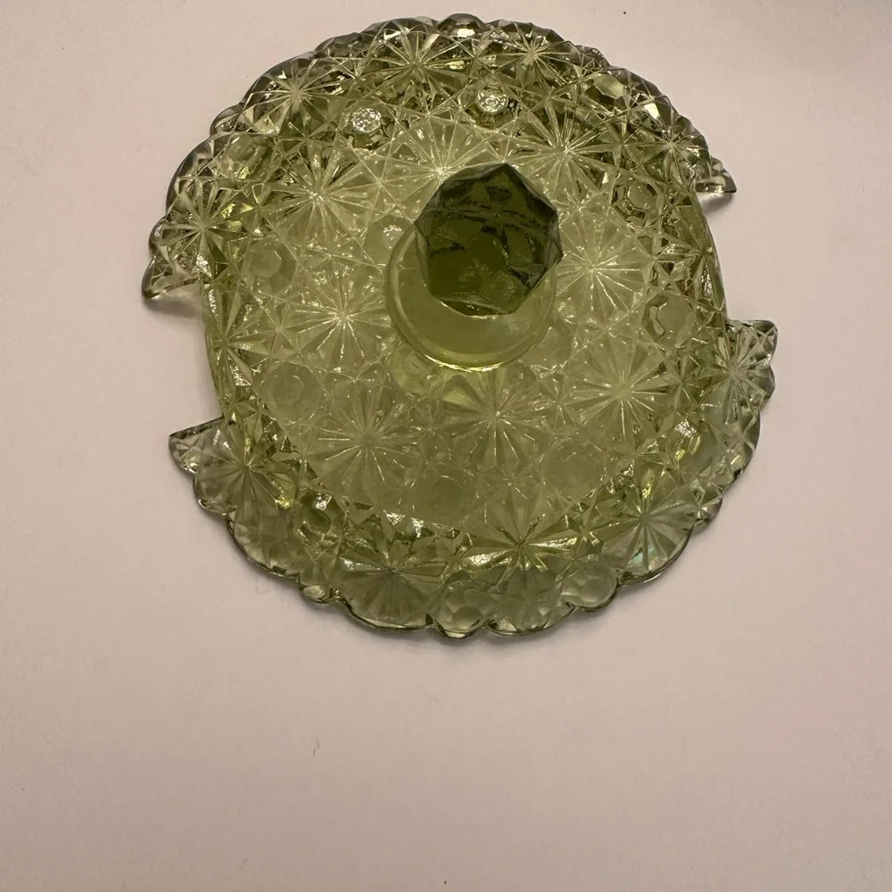 Elegant Green Patterned Glass Jar with Lid - Picture 3 of 9